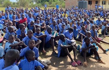 Tudományos eredmények egy humanitárius iskolafejlesztési projektben
